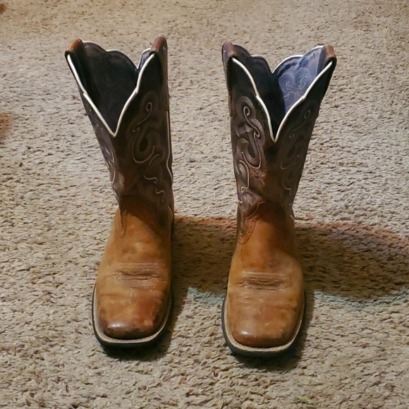 Cowboy boots - Picture 1 of 9
